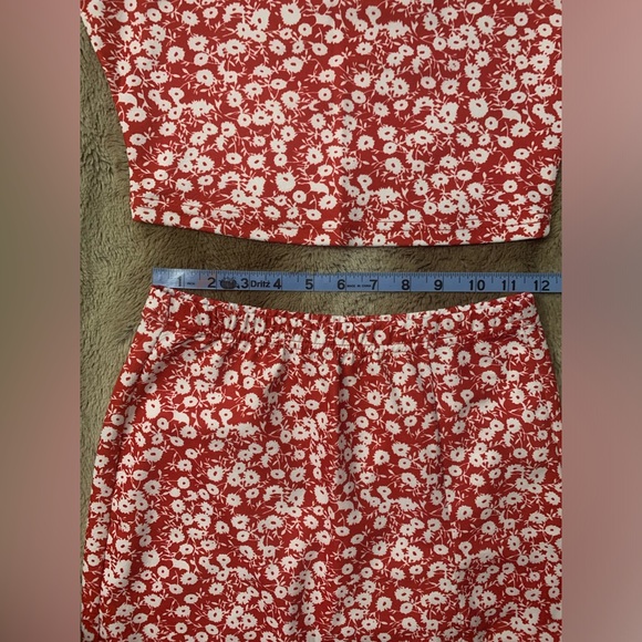 SHEIN- Womans 2pc Matching Set Top and skirt - Picture 9 of 10